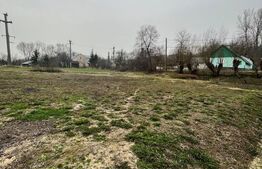 Teren intravilan, 2100 mp, deschidere 26 ml - Siret