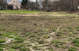 Teren intravilan, 2100 mp, deschidere 26 ml - Siret