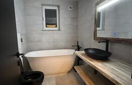 Apartament cu 3 camere, modern, etaj intermediar, zona Obcini