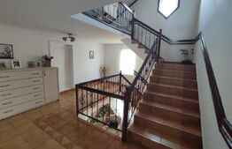 Casa cu garaj, teren 2000mp, chirie ,  Iaslovat 