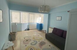 Apartament cu 4 camere, etaj intermediar, zona Catedrala