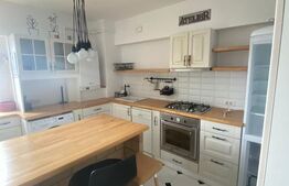 Apartament cu 4 camere, etaj intermediar, zona Catedrala