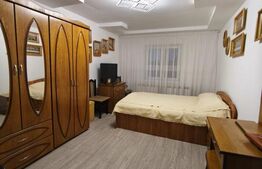 Apartament 2 camere, decomandat, etaj 2, Siret