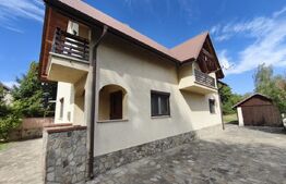 Casa 5 camere, zona ultracentrala, 1500mp teren, Radauti