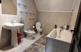 Casa 5 camere, zona ultracentrala, 1500mp teren, Radauti