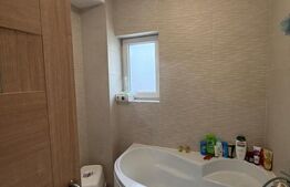 Apartament cu 3 camere, etaj intermediar, 78 mp utili, Burdujeni