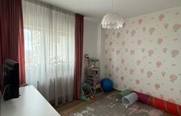 Apartament cu 3 camere, etaj intermediar, 78 mp utili, Burdujeni