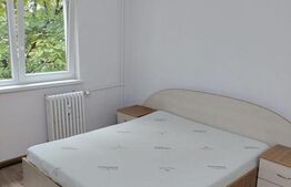 Apartament cu 3 camere, etaj intermediar, George Enescu