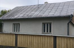 Casa individuala, 60mp, teren 3000mp, zona Padureni, Siret