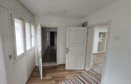 Casa individuala, 60mp, teren 3000mp, zona Padureni, Siret