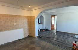 Apartament 3 camere , etj 1 , Radauti