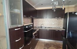 Apartament 3 camere , etj 1 , Radauti