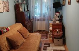 Apartament cu 3 camere, decomandate, etaj 1, bloc din cărămidă