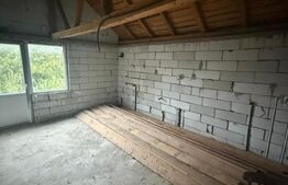 Casa etaj, 300 mp utili, 1000 mp teren, zona Scheia