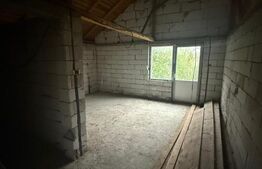 Casa etaj, 300 mp utili, 1000 mp teren, zona Scheia