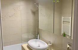 Apartament modern cu 3 camere, etaj intermediar, Obcini