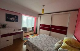 Apartament cu 3 camere, 74 mp, zona Metro
