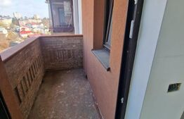 Apartament cu 3 camere, 80.5 mp utili, etaj intermediar, zona Centrală