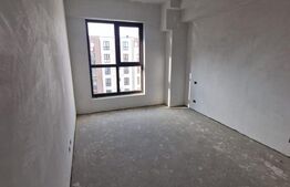 Apartament cu 3 camere, 80.5 mp utili, etaj intermediar, zona Centrală