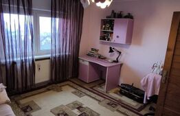 Apartament 3 camere, 77 mp, etaj intermediar, zona Obcini