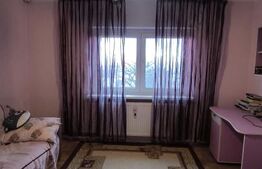 Apartament 3 camere, 77 mp, etaj intermediar, zona Obcini