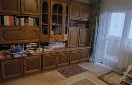 Apartament 3 camere, 77 mp, etaj intermediar, zona Obcini