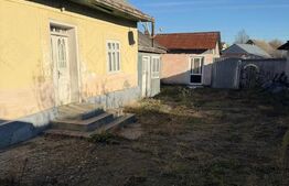 Casa batraneasca, 50 mp si teren intravilan 4900 mp, Udesti