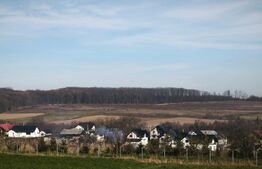 Casa individuala, 1800mp teren, zona Mitocu Dragomirnei, Suceava