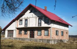 Casa individuala, 1800mp teren, zona Mitocu Dragomirnei, Suceava