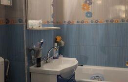 Apartament 3 camere, decomandat, 60mp. Parter inalt, zona Burdujeni, Comlemn