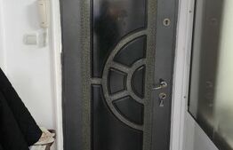 Apartament 4 camere, decomandat, parter, 78 mp, zona Burdujeni