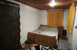 Casa de vanzare cu 3 camere, 80 mp, 900 mp teren, Siret