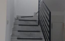 Casa 102 mp si teren 315 mp, Scheia