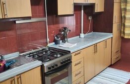 Apartament 3 camere, decomandat, parter, 70 mp, zona Burdujeni