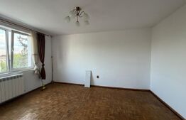 Apartament 2 camere, decomandat, etaj 3, zona Centrala