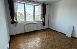 Apartament 2 camere, decomandat, etaj 3, zona Centrala