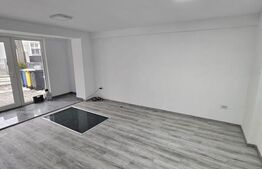 Apartament cu 4 camere, 100 mp, zona Centrala