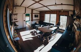 Cabana Tiny House, cu 2 ha teren intravilan, în Bucovina, Moldovita