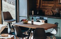 Cabana Tiny House, cu 2 ha teren intravilan, în Bucovina, Moldovita