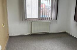 Spațiu de închiriat – 80 mp + terasă 35 mp | Obcini, Suceava