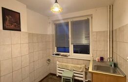 Apartament cu 3 camere, parter, zona Ultracentrala