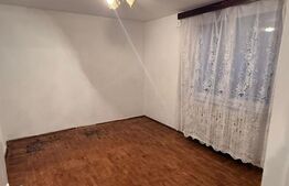 Apartament cu 3 camere, parter, zona Ultracentrala
