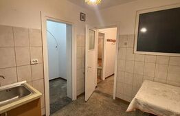 Apartament cu 3 camere, parter, zona Ultracentrala