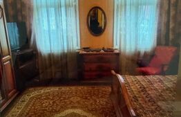 Casa batraneasca , zona centrala, teren 570mp 