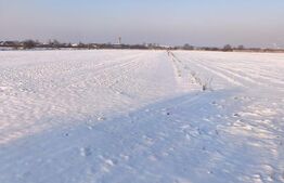 Teren intravilan, zona Scruntari, 8700mp, 30ml front stradal, Radauti