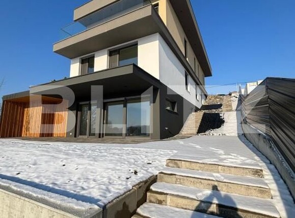 Casa de închiriat 8 camere Central - 187293CI | BLITZ Suceava | Poza1