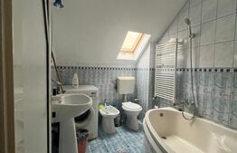 Apartament 4 camere, decomandat, Radauti