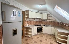 Apartament 4 camere, decomandat, Radauti