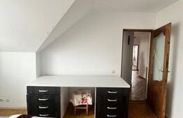 Apartament 4 camere, decomandat, Radauti