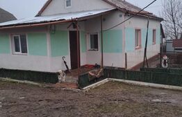 Casa parter, 72 mp utili, 1600 mp teren, zona Maritei